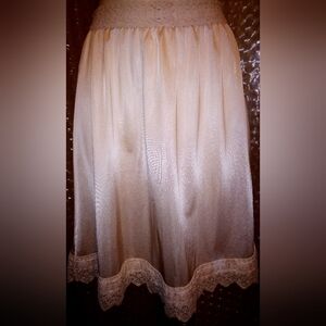 Vintage Olga Half Slip Size S